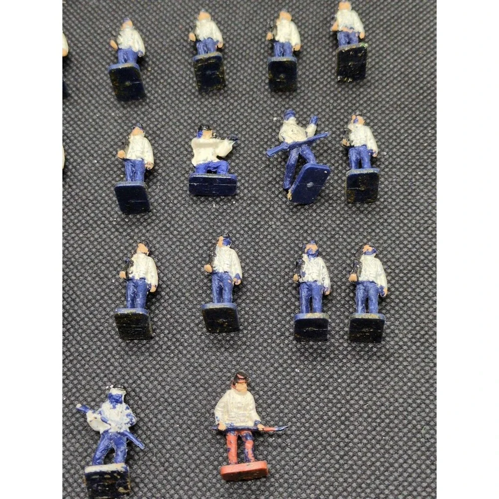 (32) Partially Painted Civil War Miniatures 1/72 Scale